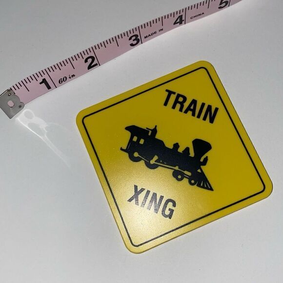 train xing magnet train crossing sign kids boys toy decor - Picture 3 of 3